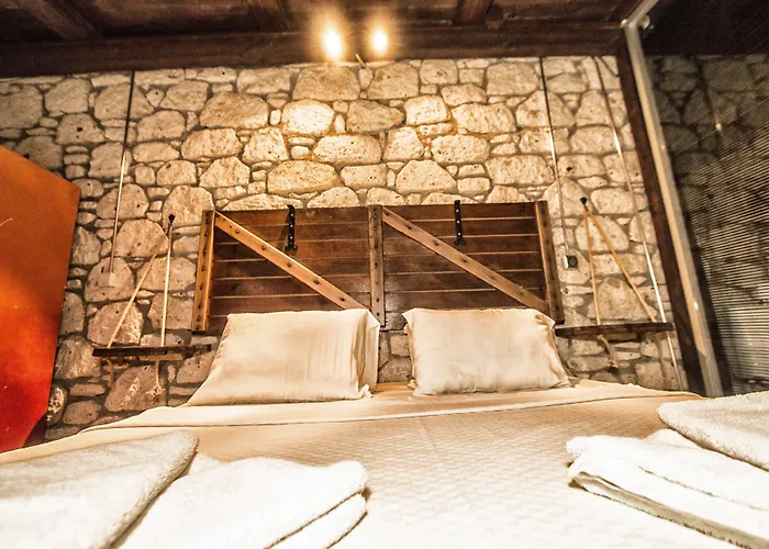 Sandal Alacati - Adult Only